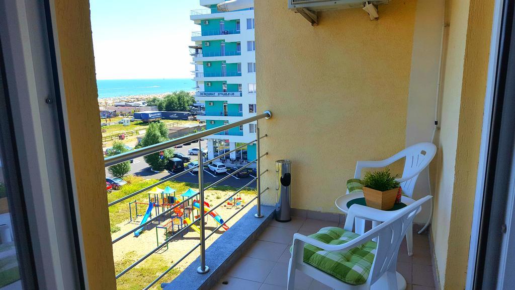 Apartment Summerland Mamaia Exterior foto